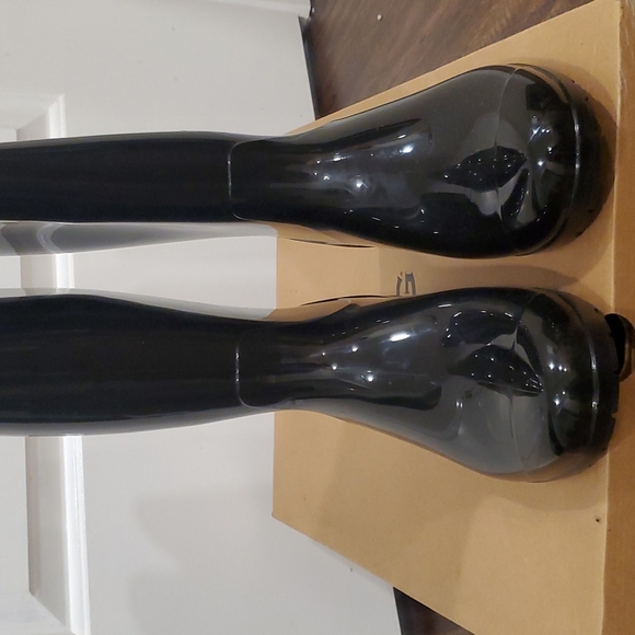 Ugg women boots - Picture 3 of 3